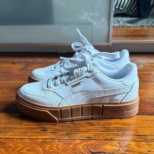 Puma White Sneakers with platform Brown Soles